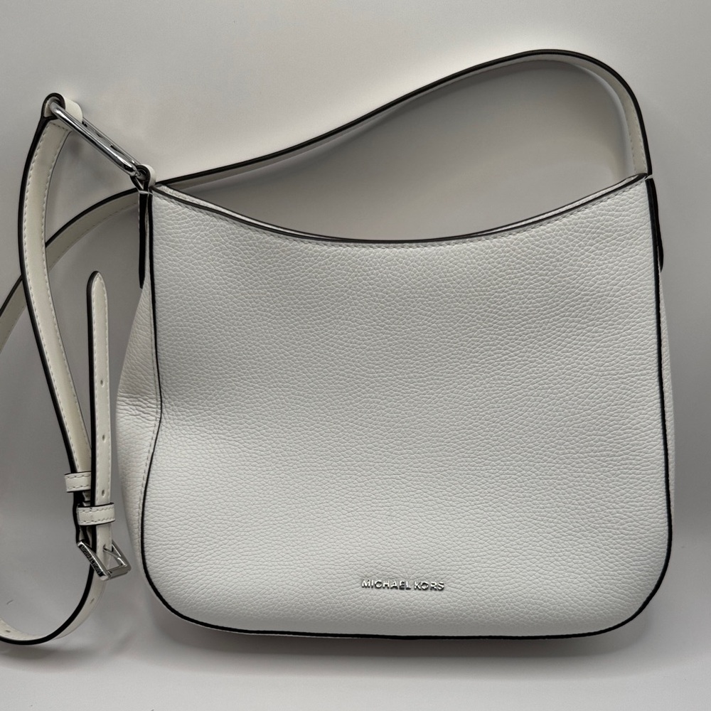 Michael Kors Kensington Large White Pebbled Leather Shoulder Bag — Like New